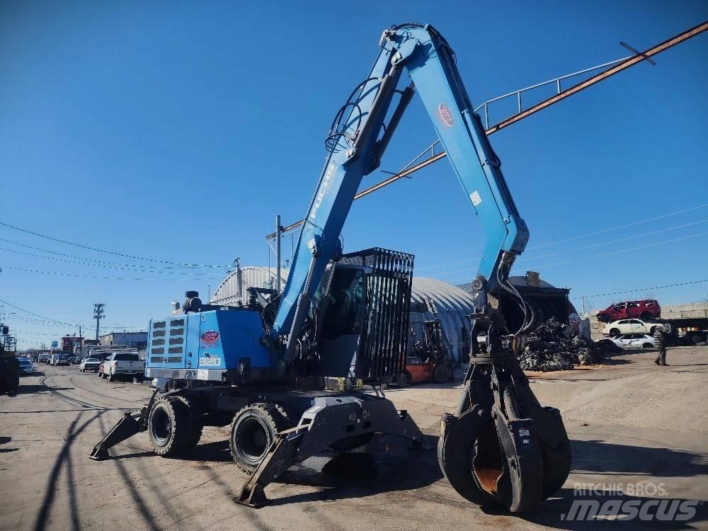 Fuchs MLH320 Bagri za prekladanje primarnih/sekundarnih surovin