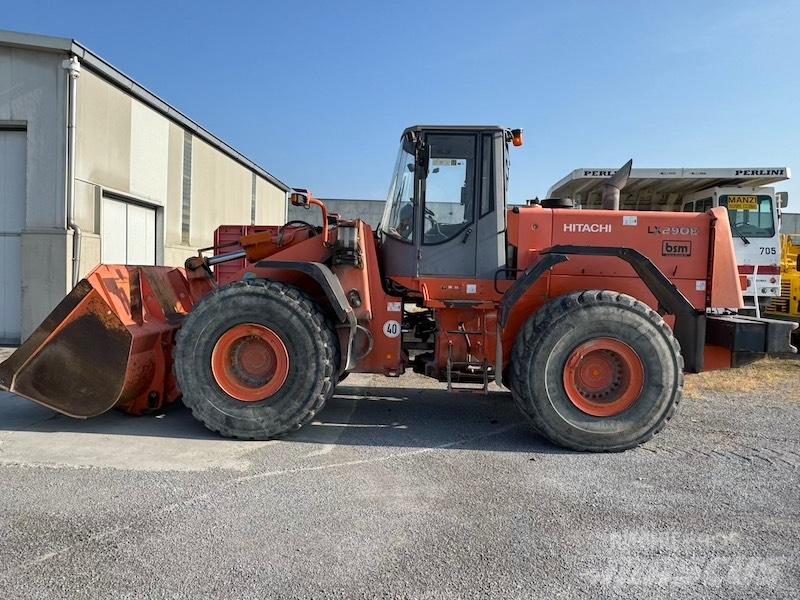 Hitachi LX 290 E Kolesni nakladalci