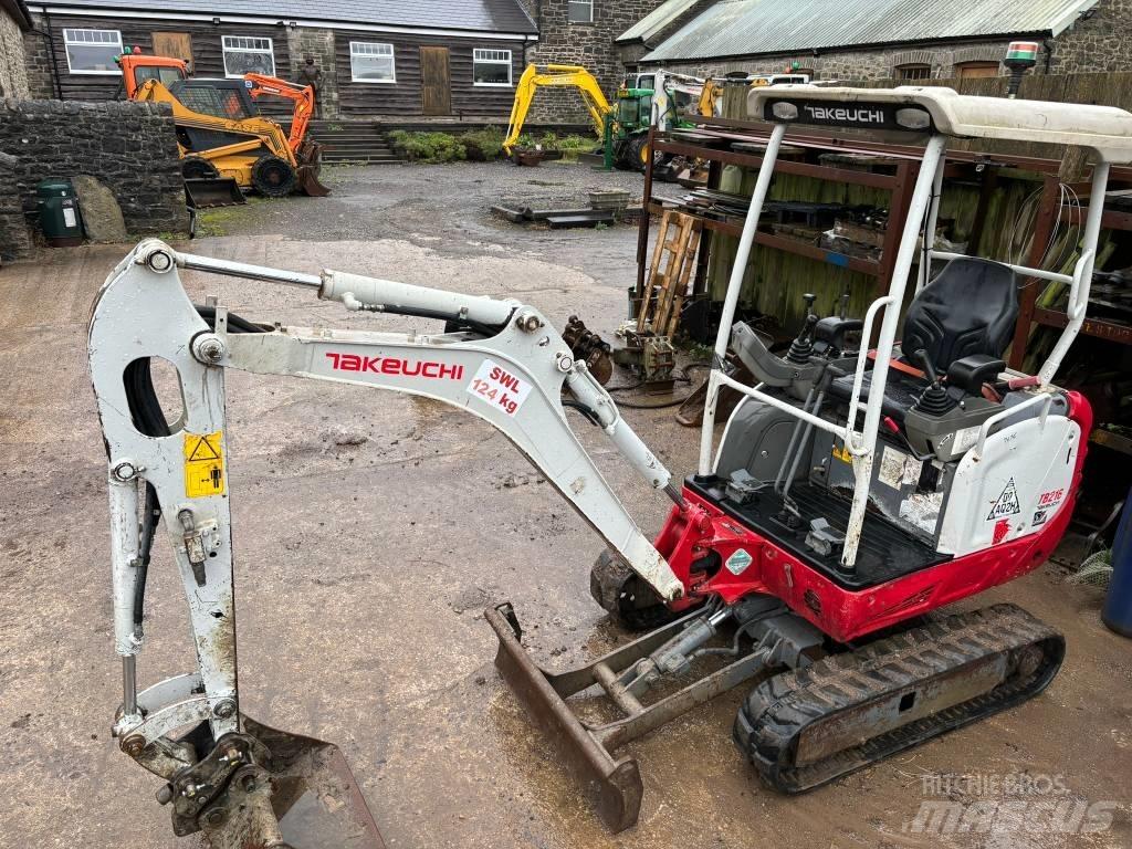Takeuchi TB 216 Mini bagri <7t
