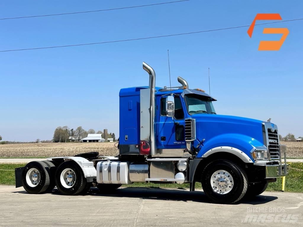 Mack Titan TD 713 Vlačilci