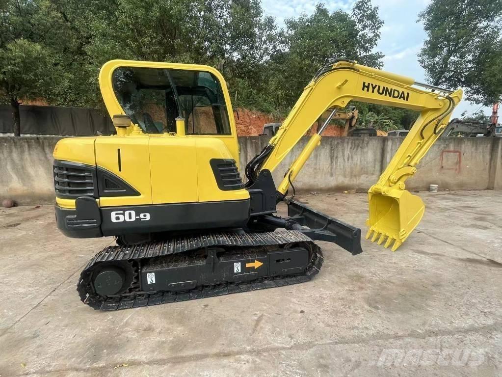 Hyundai R60-9 Bagri goseničarji