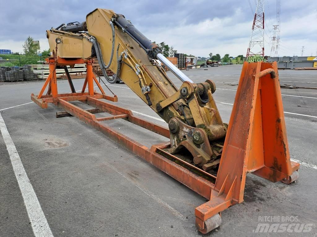 CAT 330DL UHD Rušilni bagri
