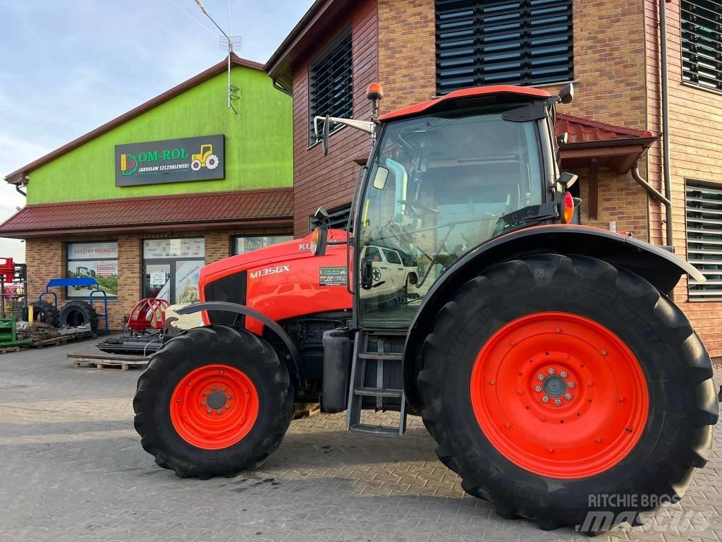 Kubota M 135 GX Traktorji