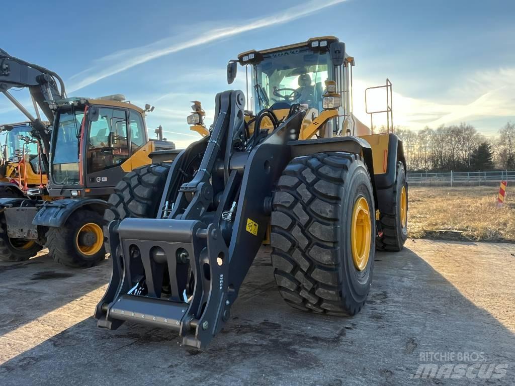 Volvo L 220 H Kolesni nakladalci