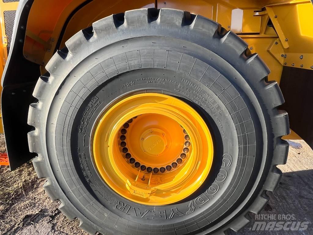 Volvo L 220 H Kolesni nakladalci