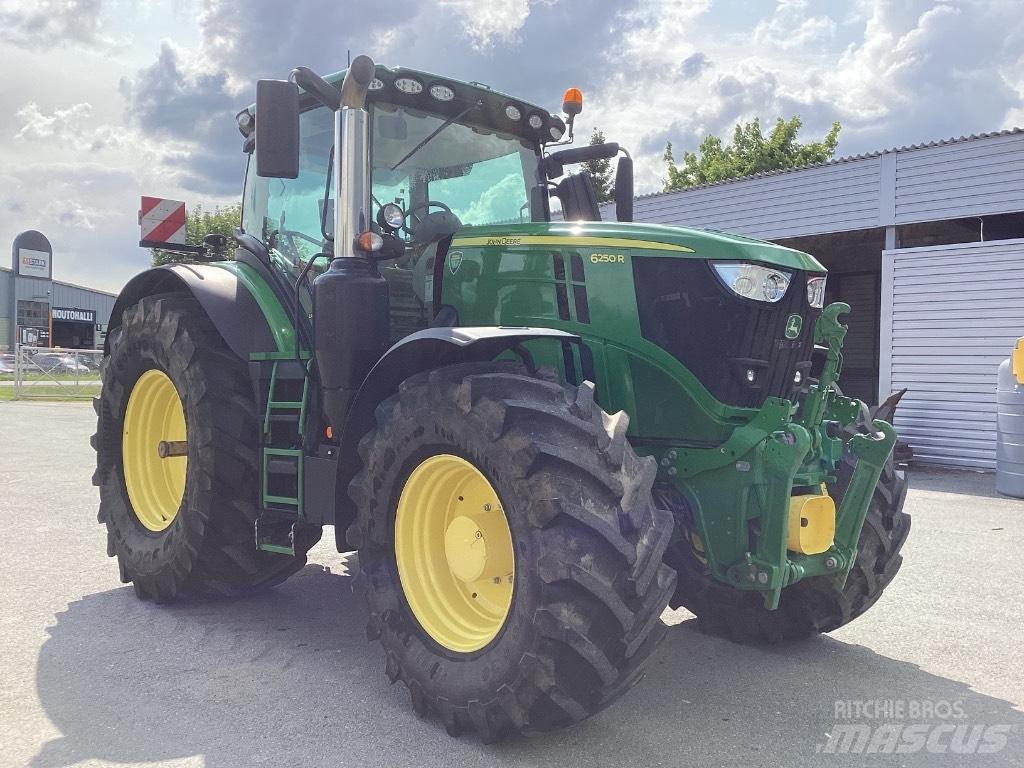 John Deere 6250 R Traktorji