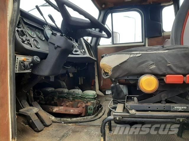 Volvo N 10 Vlačilci