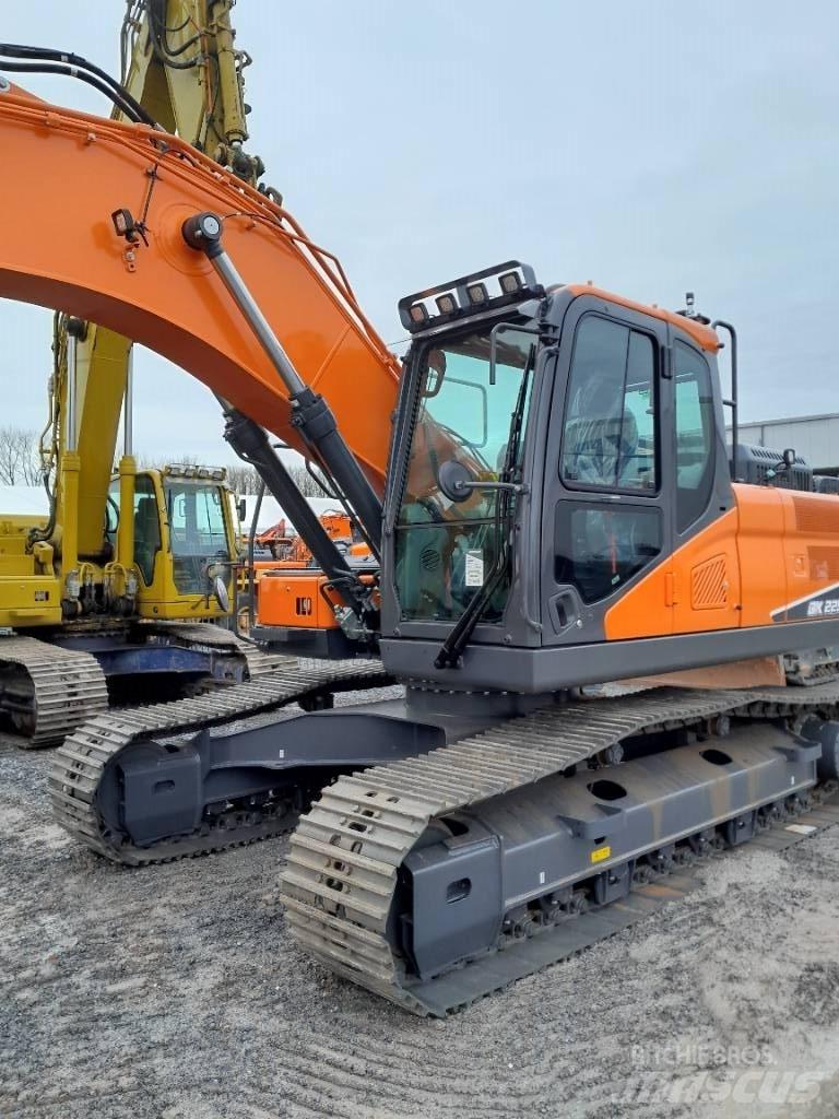 Develon DX 225 LC-7 Bagri goseničarji