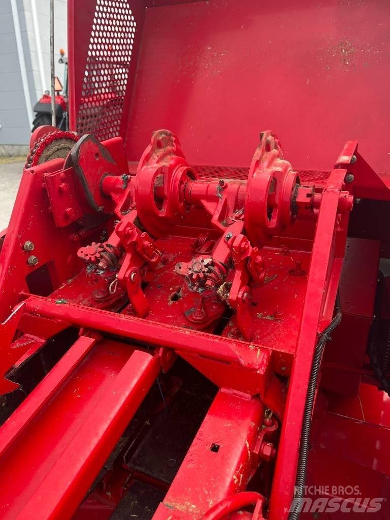 Massey Ferguson 1839 Balirke (kvadratne bale)