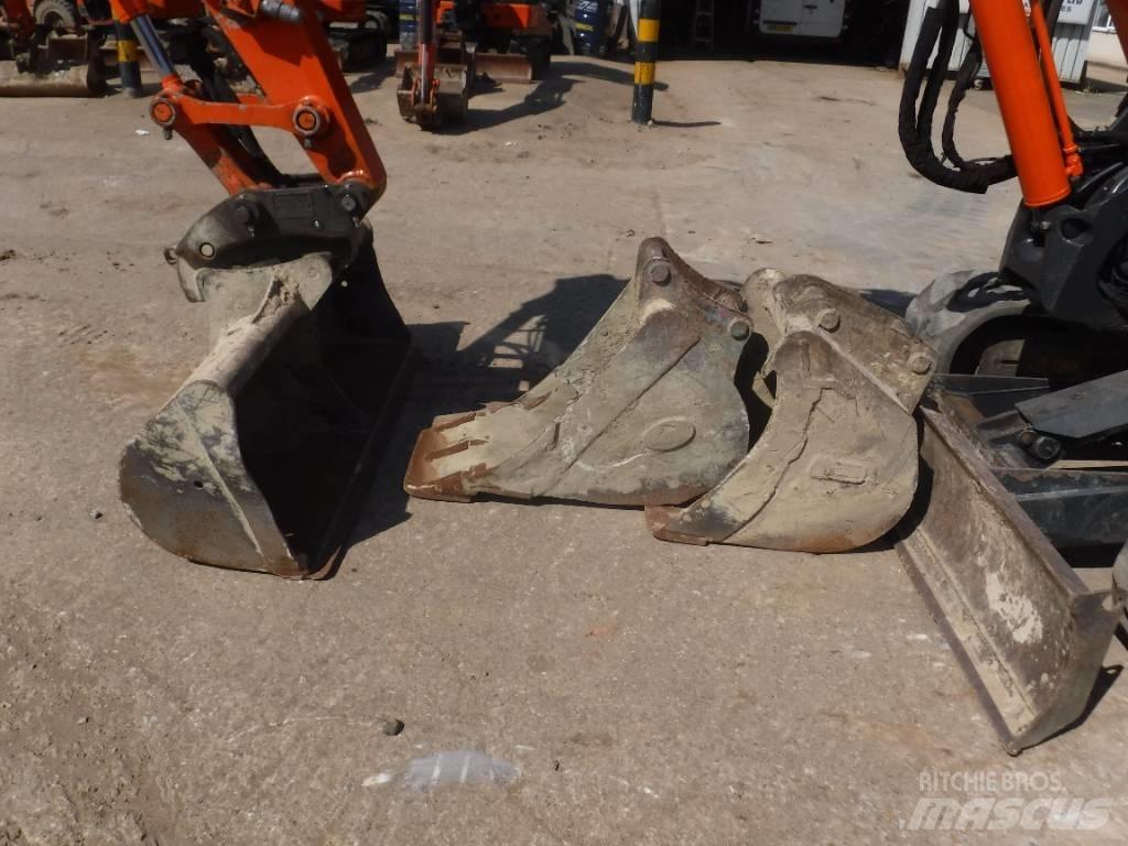 Hitachi ZX 85 US B-5 Midi bagri 7t – 12t