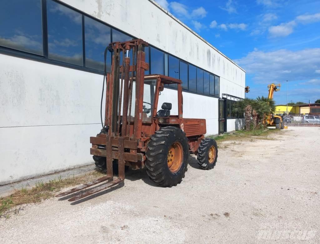 Manitou 4RM30G Dizelski viličarji