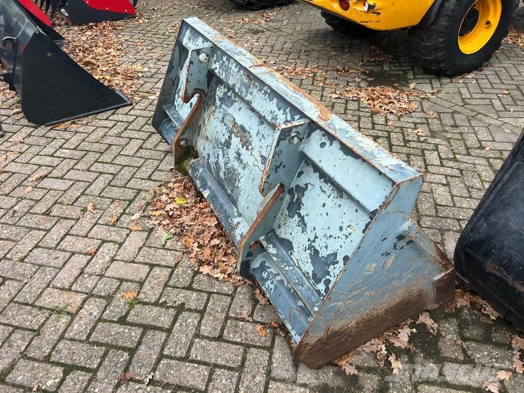 Kramer 318 Kolesni nakladalci