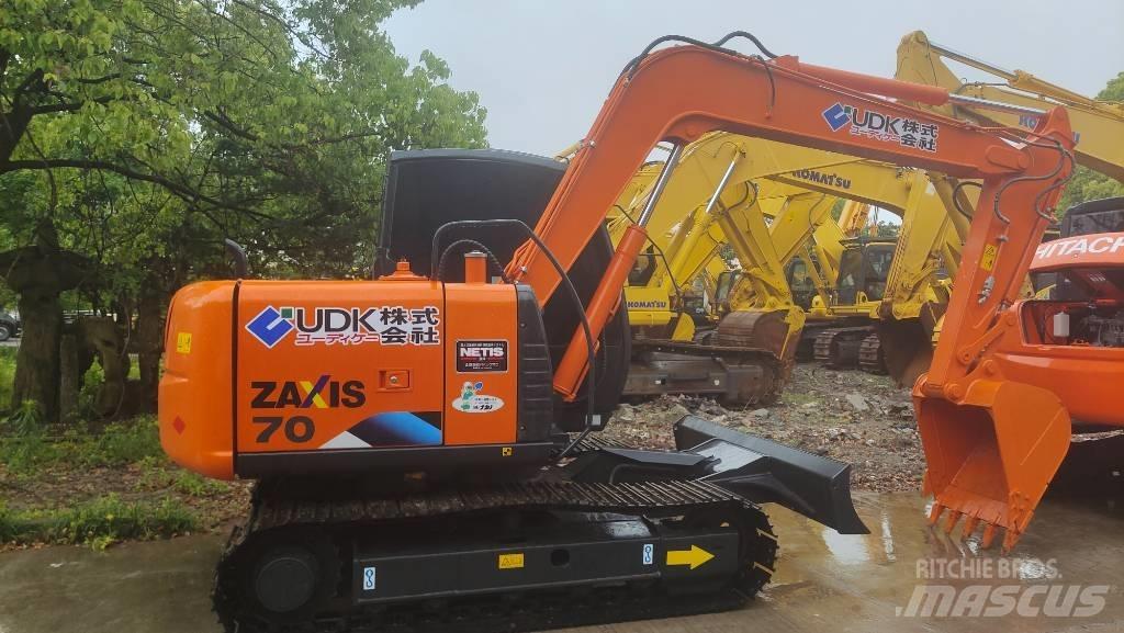 Hitachi ZX 70 Mini bagri <7t