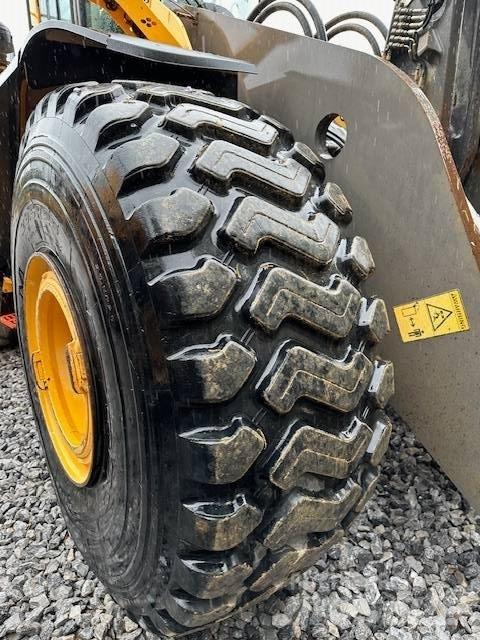 Volvo L 220 H Kolesni nakladalci