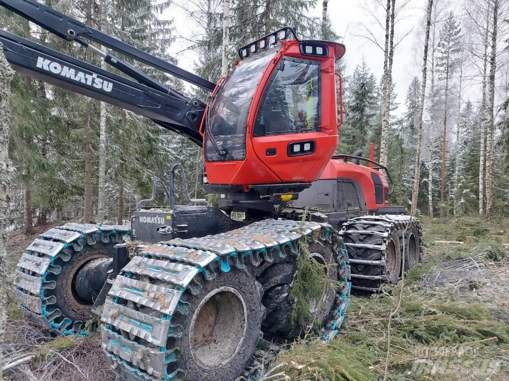 Komatsu 931 XC Harvesterji