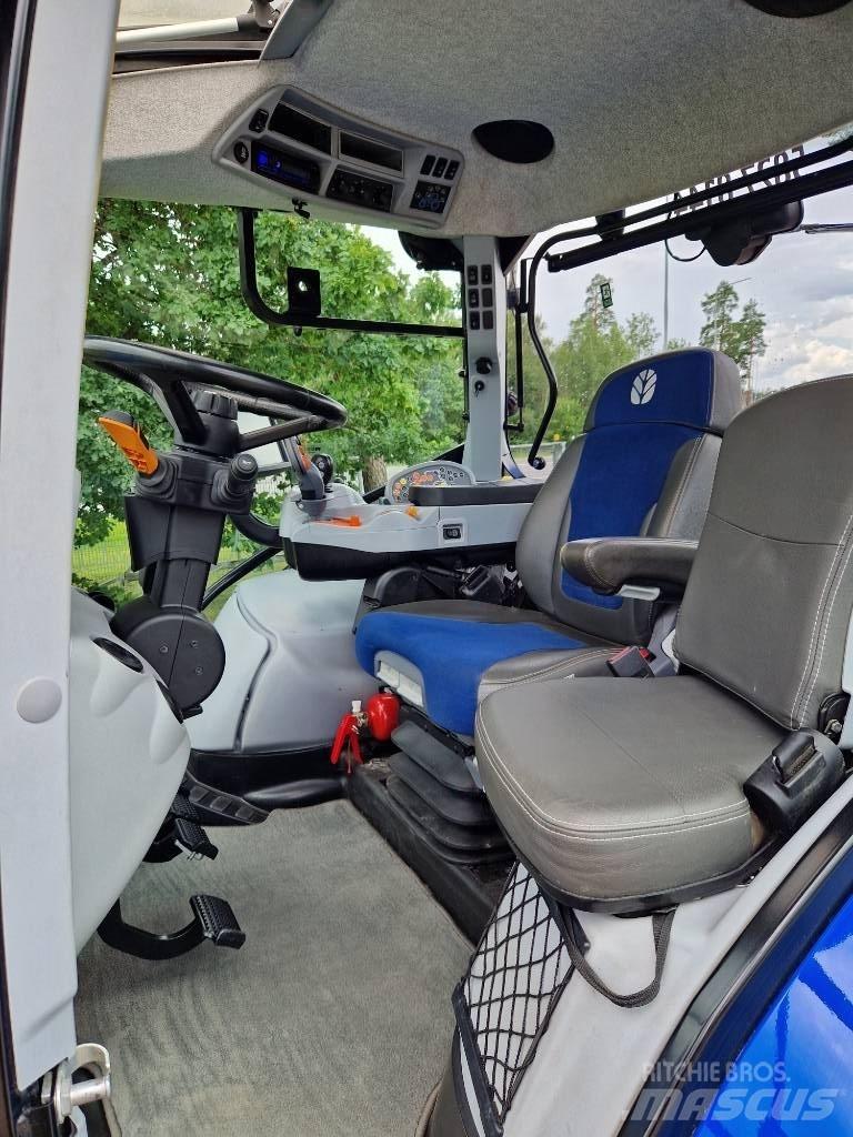 New Holland T 7.245 Traktorji