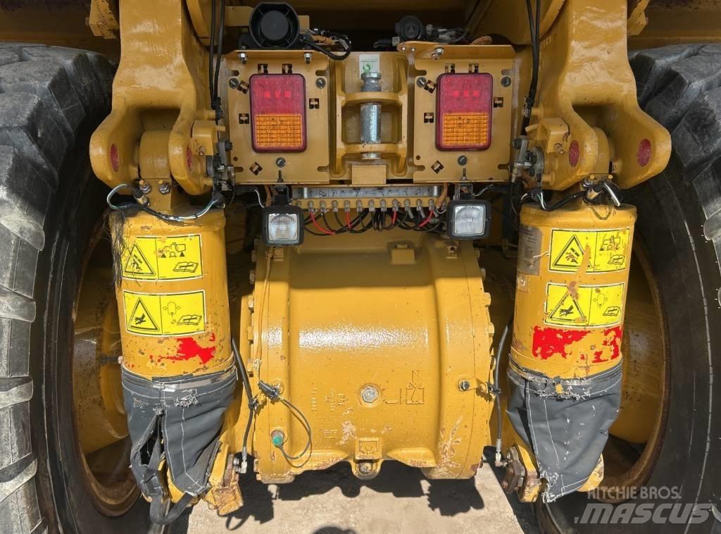 CAT 770 G Zglobni demperji