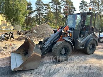 Hitachi ZW 75 Kolesni nakladalci