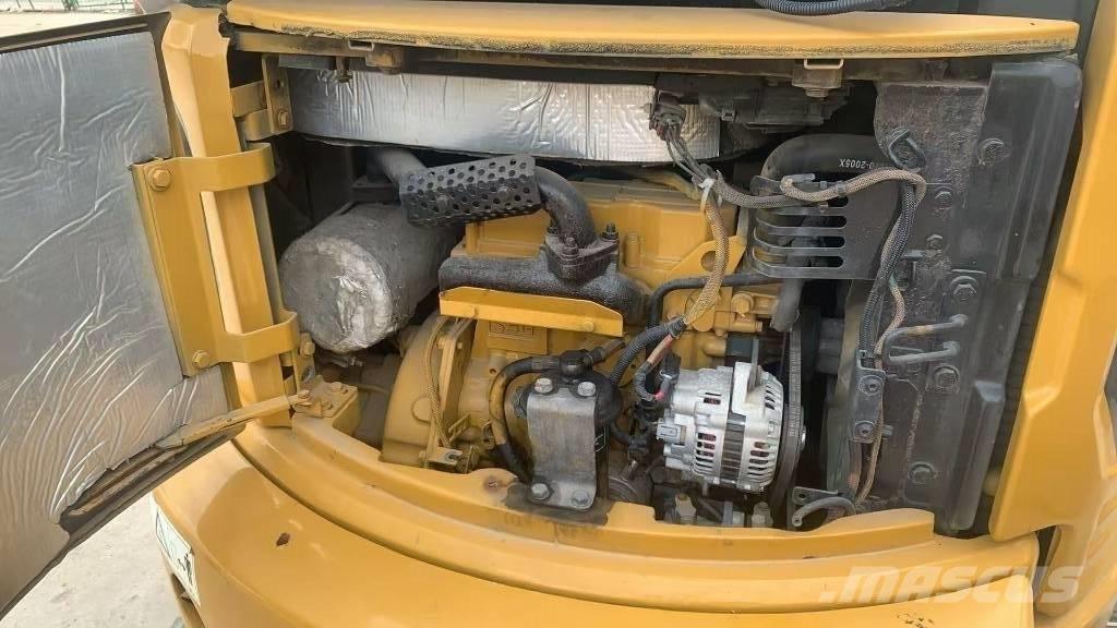 CAT 303 Bagri goseničarji