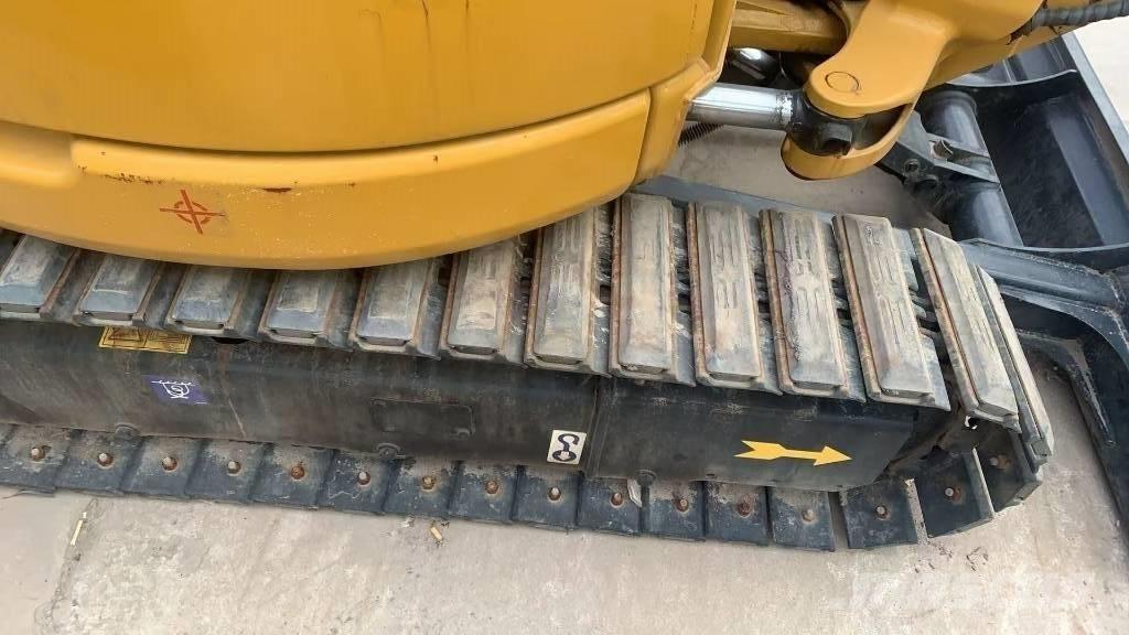 CAT 303 Bagri goseničarji