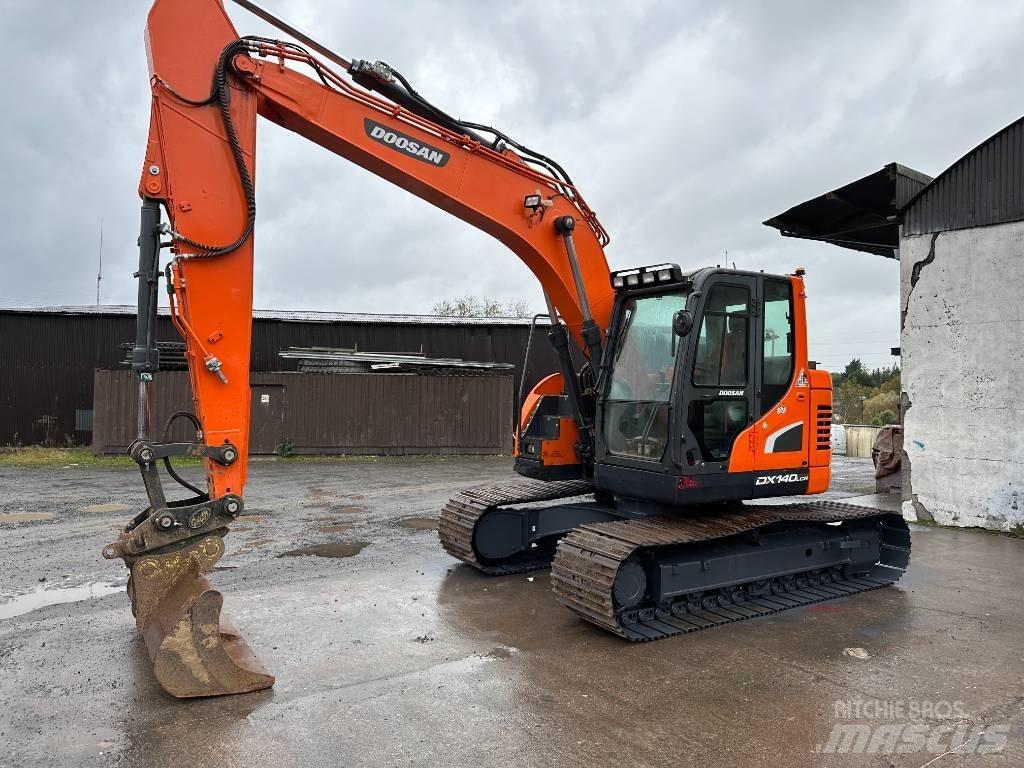 Doosan DX 140 LCR Bagri goseničarji