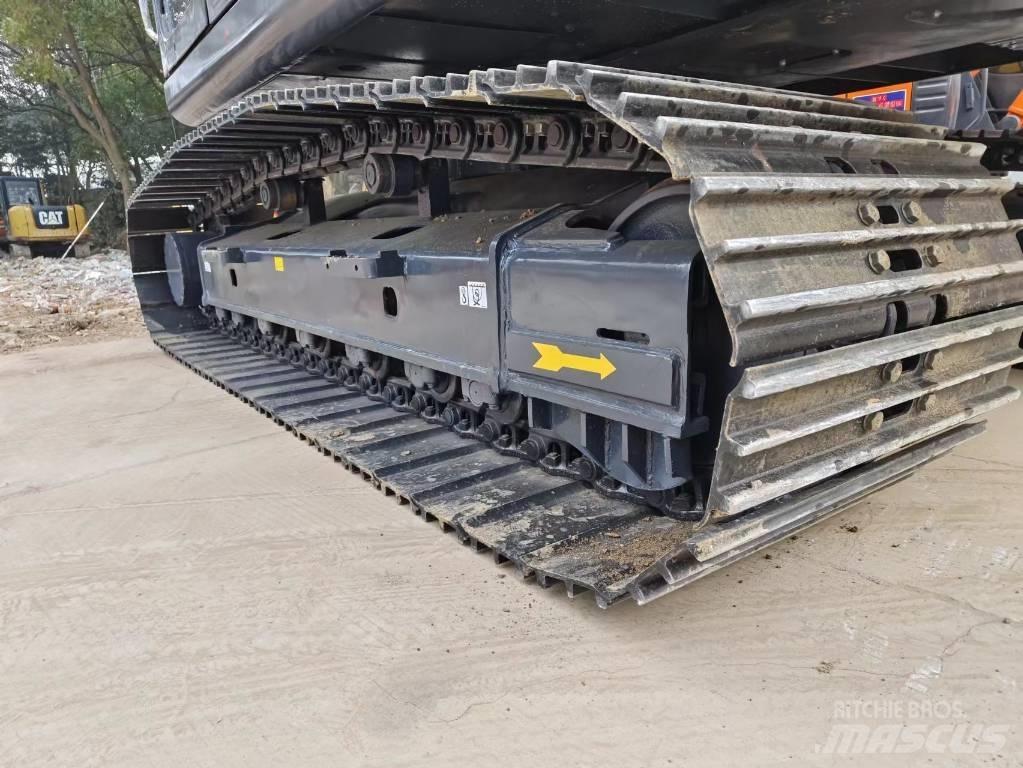 Kobelco SK 200 Bagri goseničarji