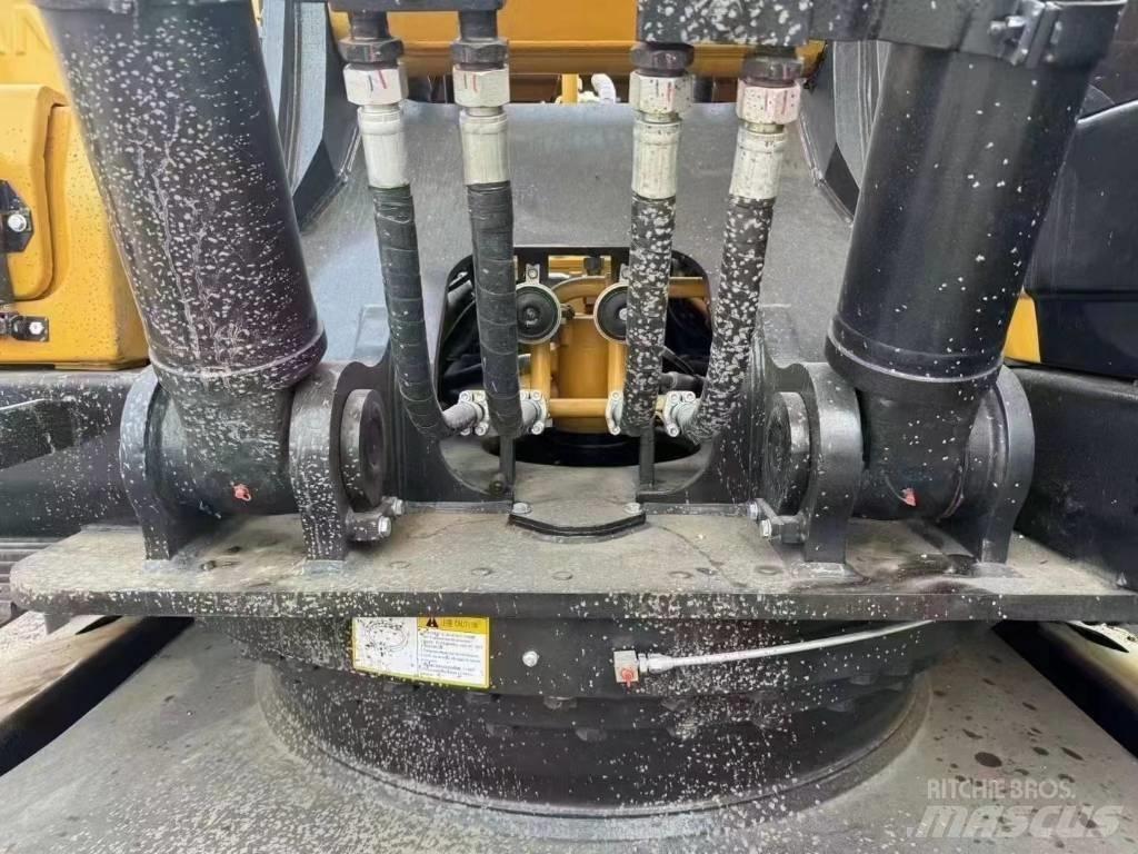 Sany SY 245 H pro Bagri goseničarji