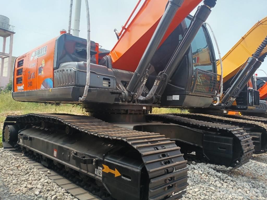 Hitachi ZX 240 Bagri goseničarji