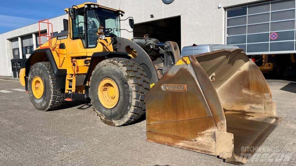 Volvo L260H Kolesni nakladalci