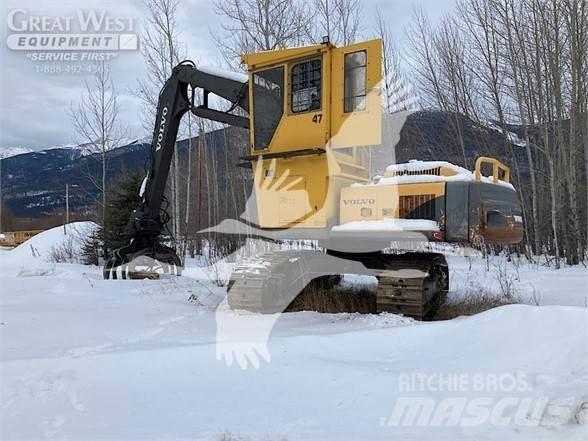 Volvo EC240BFX Nakladalci za les