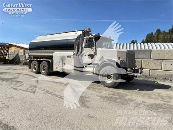 White/GMC WG Tovornjaki cisterne