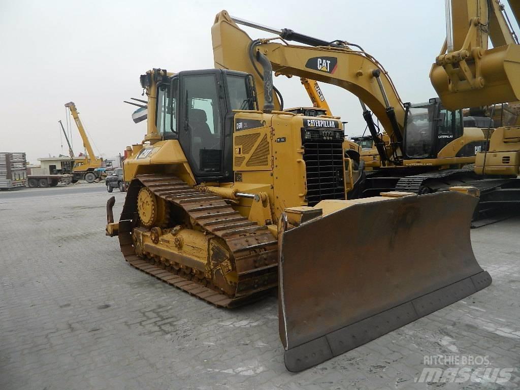 CAT D 6 N XL Buldožerji goseničarji