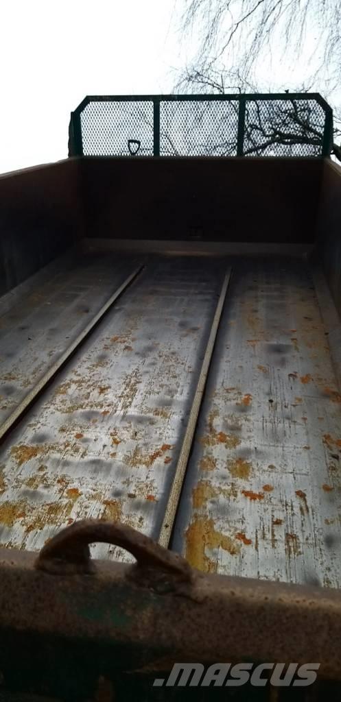 Sisu E11 Kiper tovornjaki