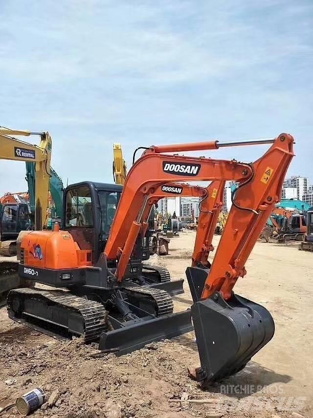 Doosan DH 60 Mini bagri <7t