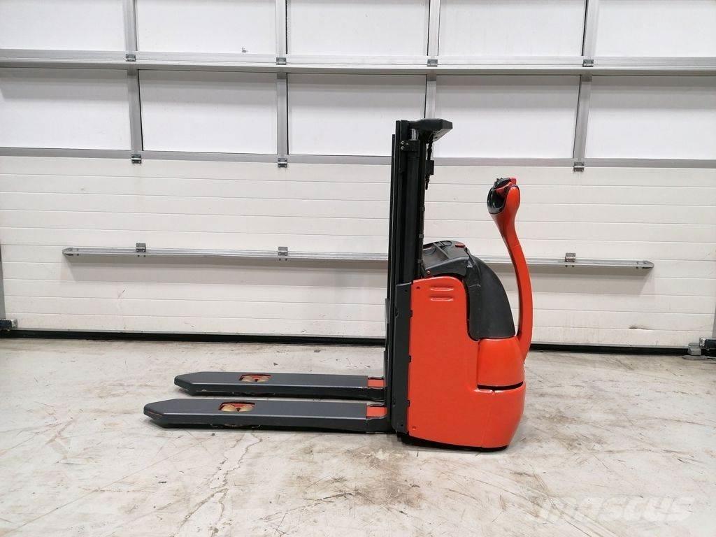 Linde L10 Ročni električni viličar