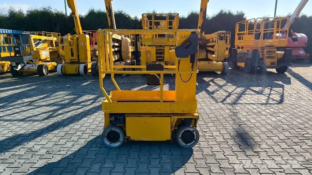 JLG 1230 ES Vertikalna dvigala