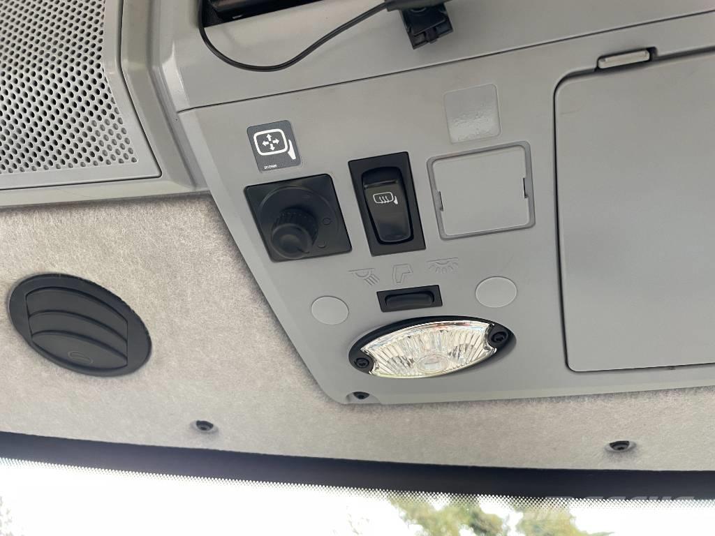 Valtra T 234 Direct Traktorji