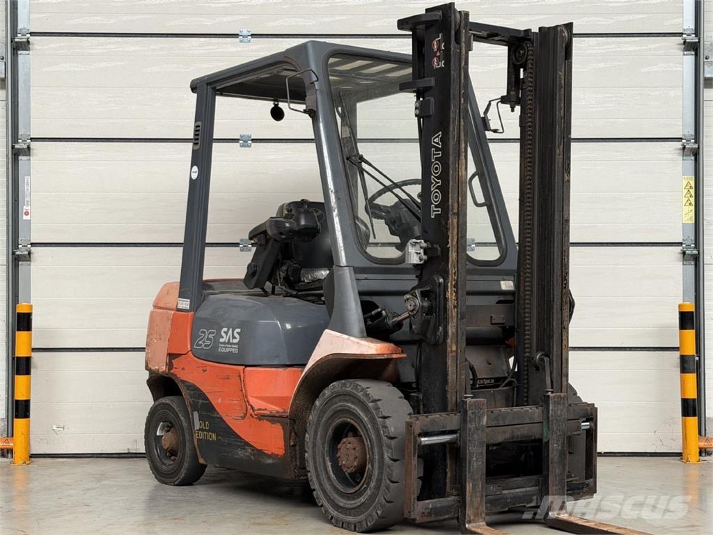 Toyota 62-7FDF25 Dizelski viličarji