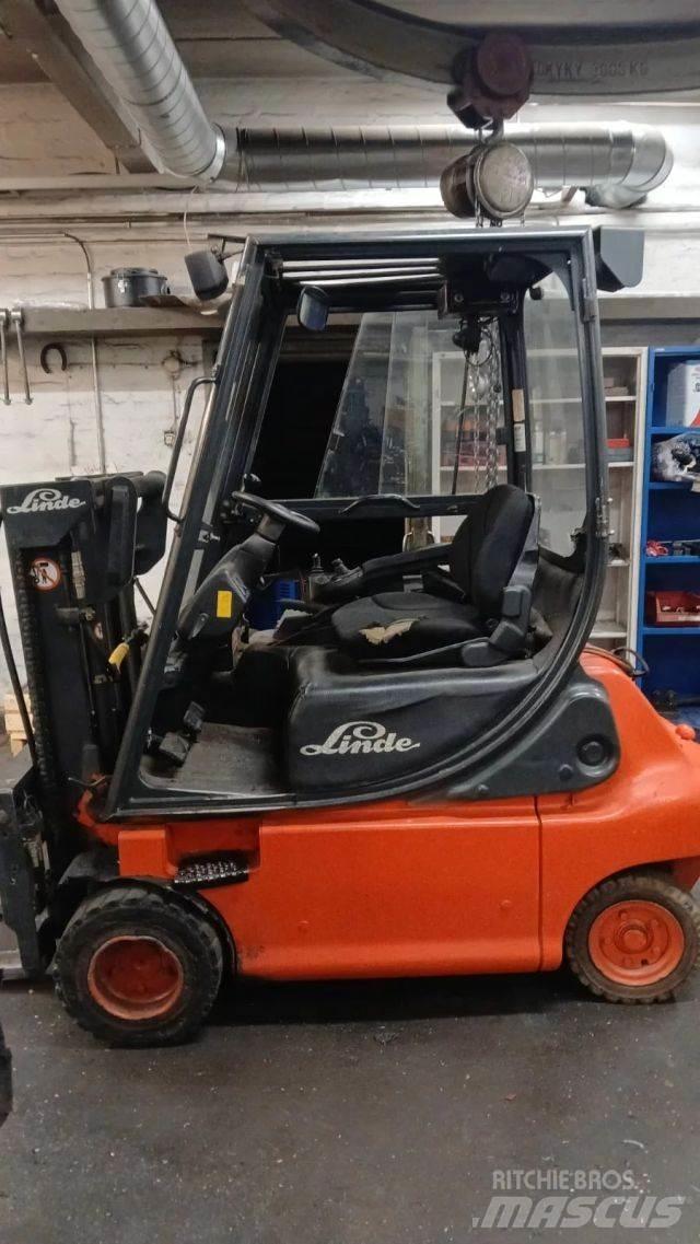 Linde E20P-02 Električni viličarji