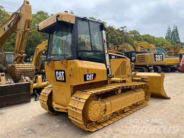 CAT D 5 K Buldožerji goseničarji