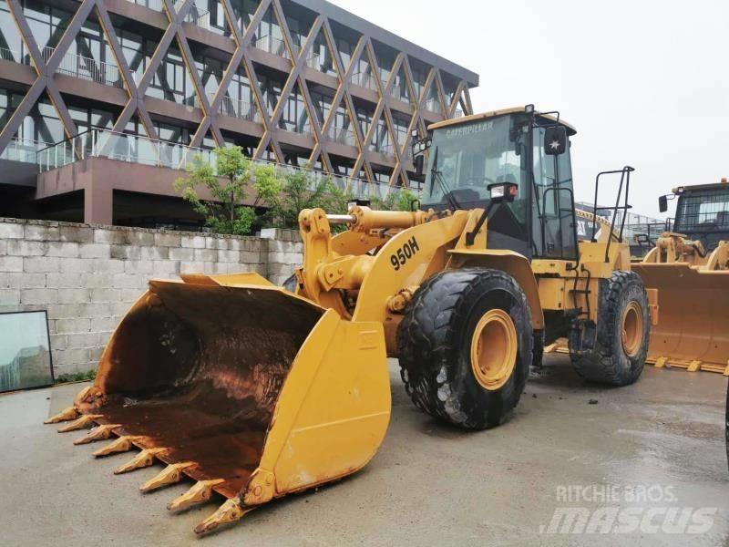 CAT 950h Kolesni nakladalci
