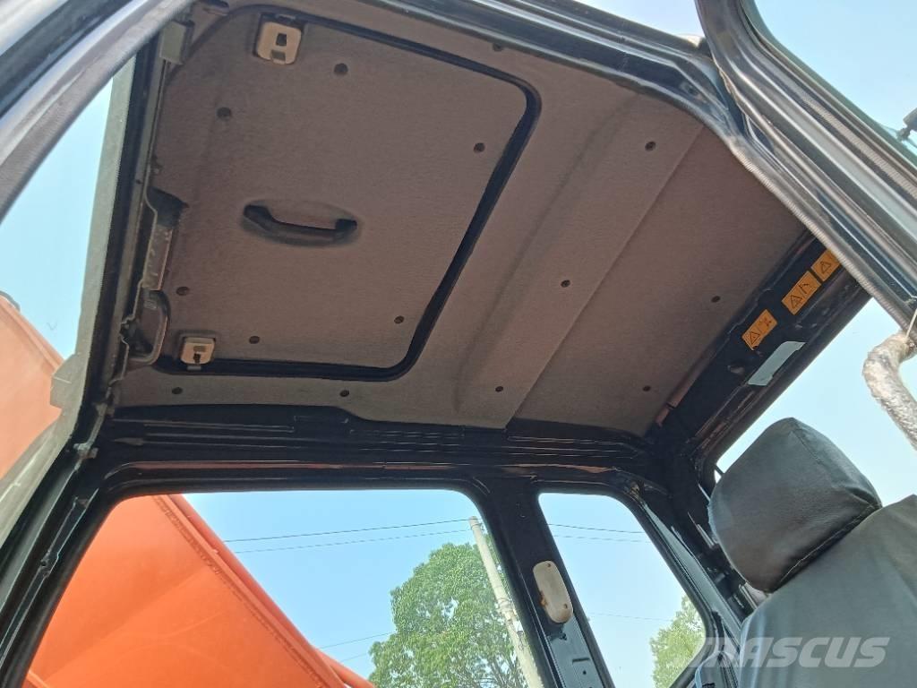 Hitachi ZX 160 Bagri goseničarji