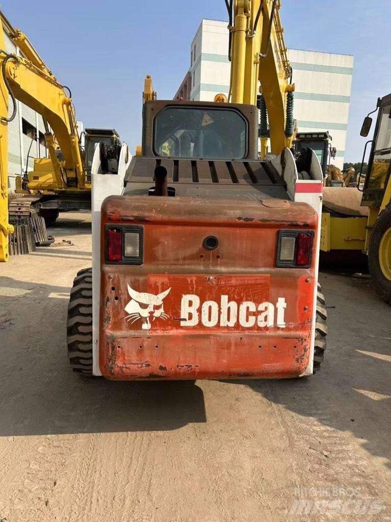 Bobcat S 220 Skid steer mini nakladalci