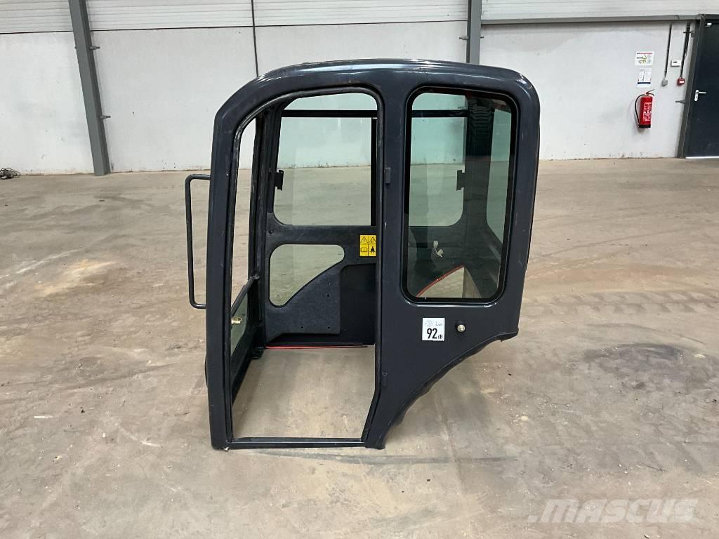 Bobcat E 16 Kabine in notranjost