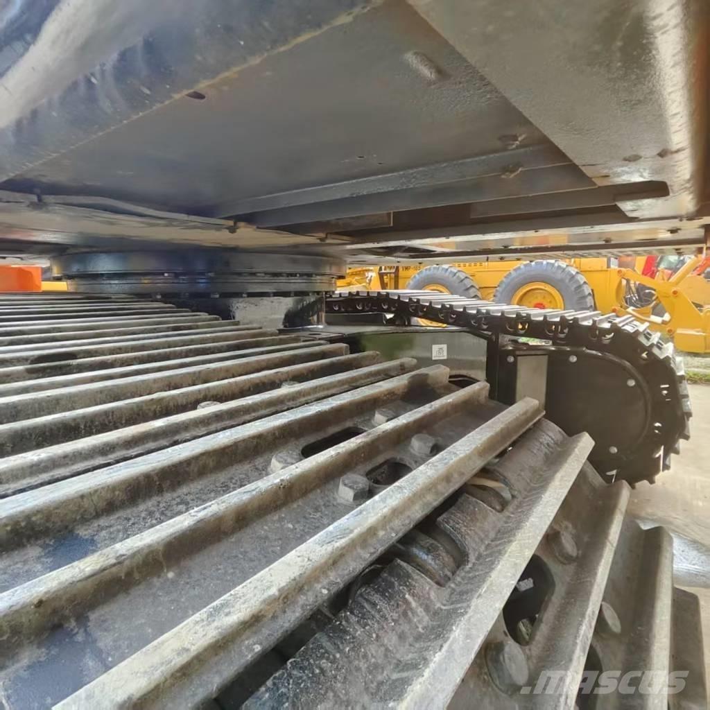 Hitachi ZX 130 Bagri goseničarji