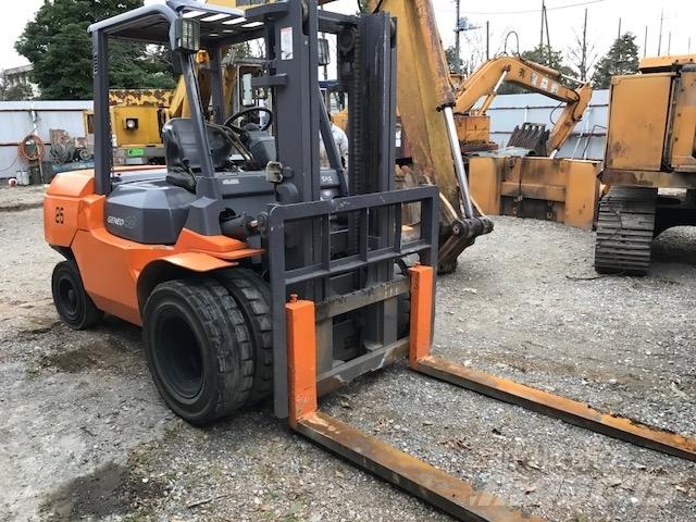 Toyota 7 FD 40 Dizelski viličarji