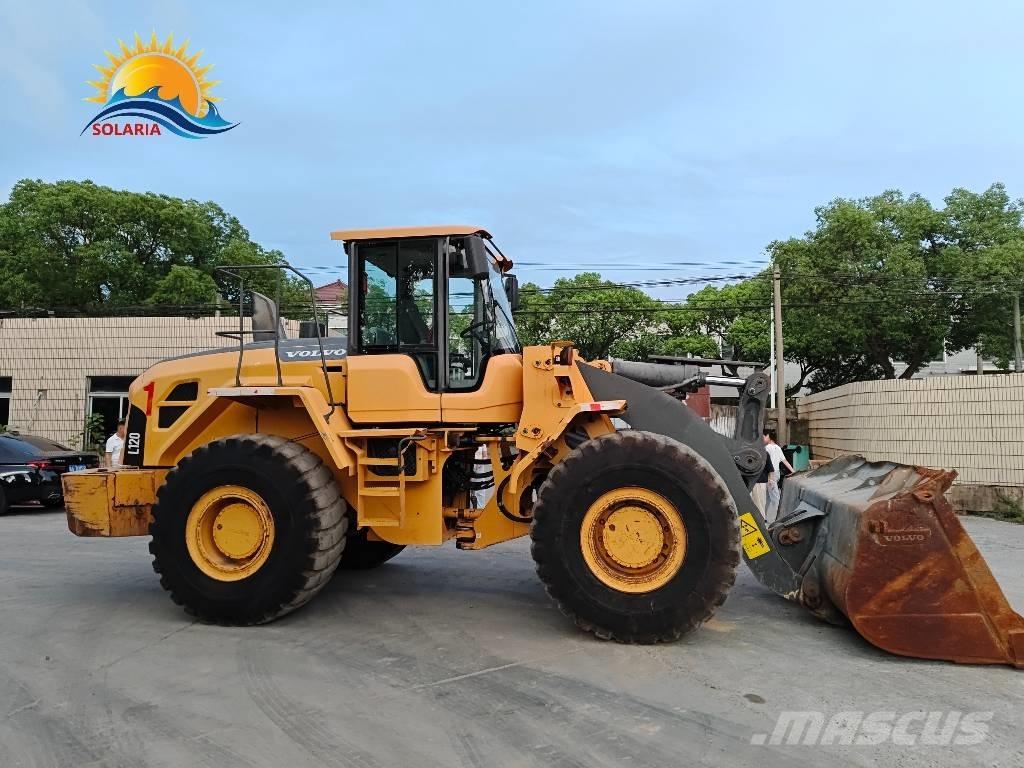 Volvo L 120 Kolesni nakladalci