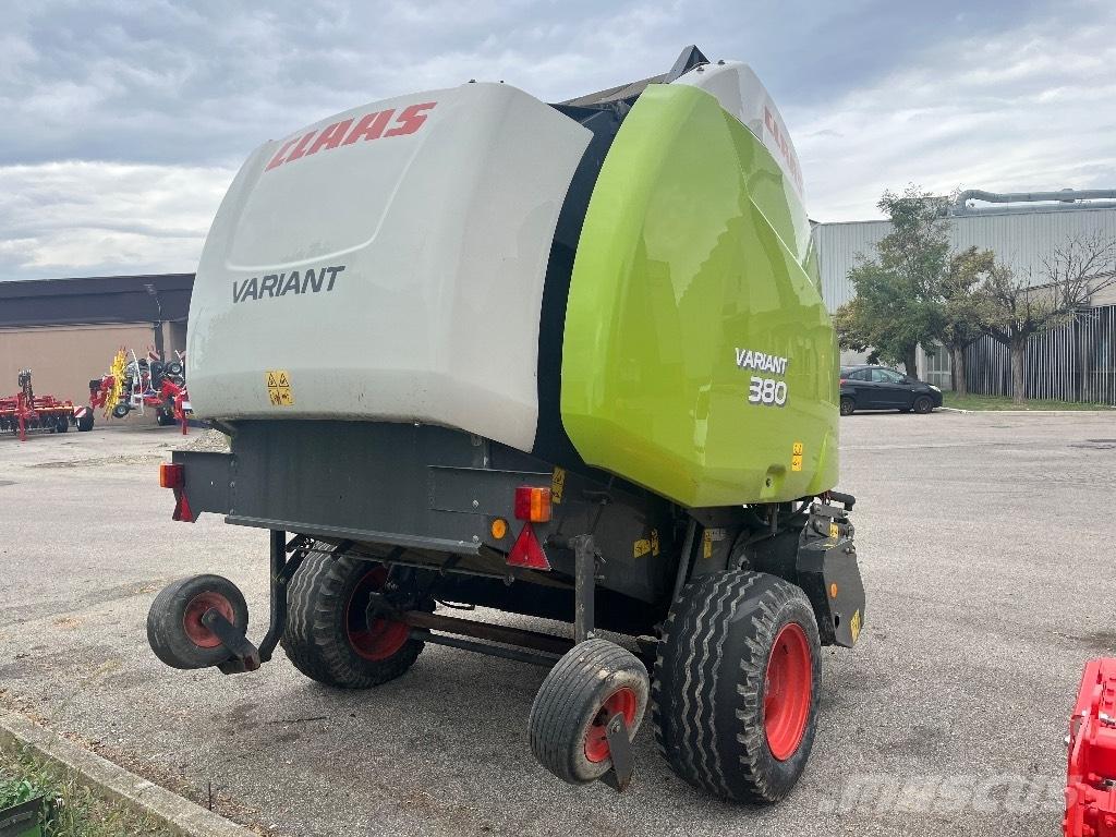 CLAAS Variant 380 Balirke (okrogle bale)