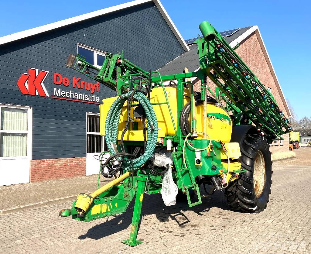 John Deere 732 Vlečne škropilnice