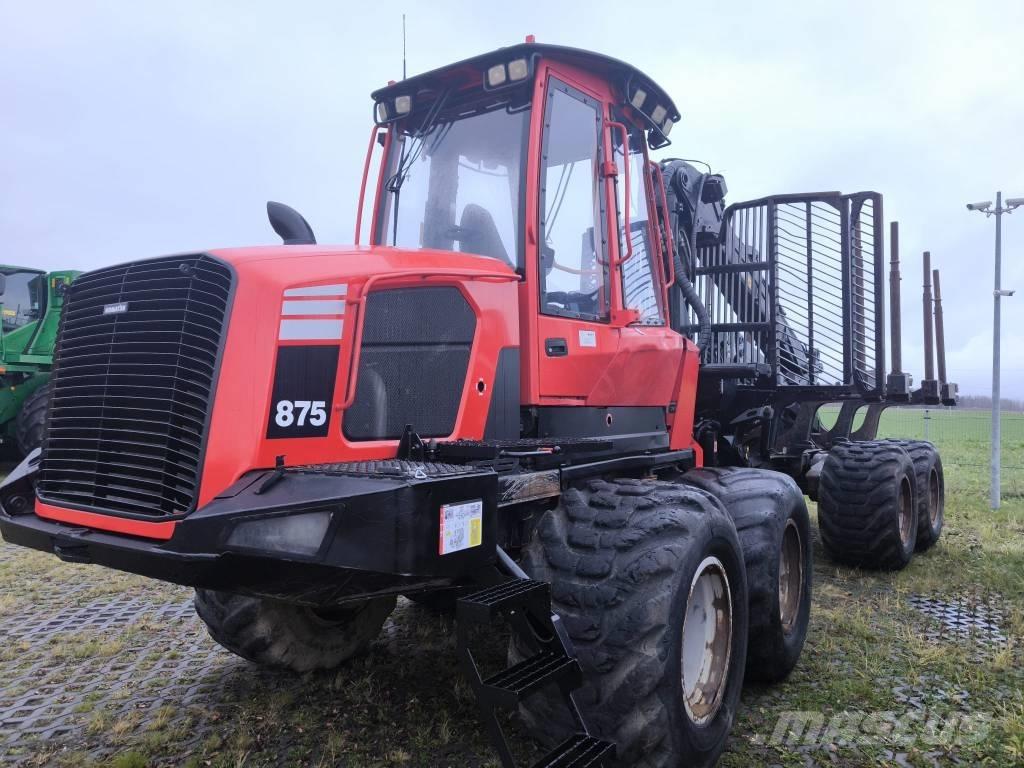 Komatsu 875 Forwarderji